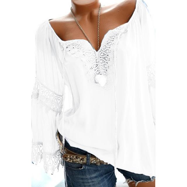 Chemise à manches longues en coton et lin, à dentelle, style asymétrique à une épaule.