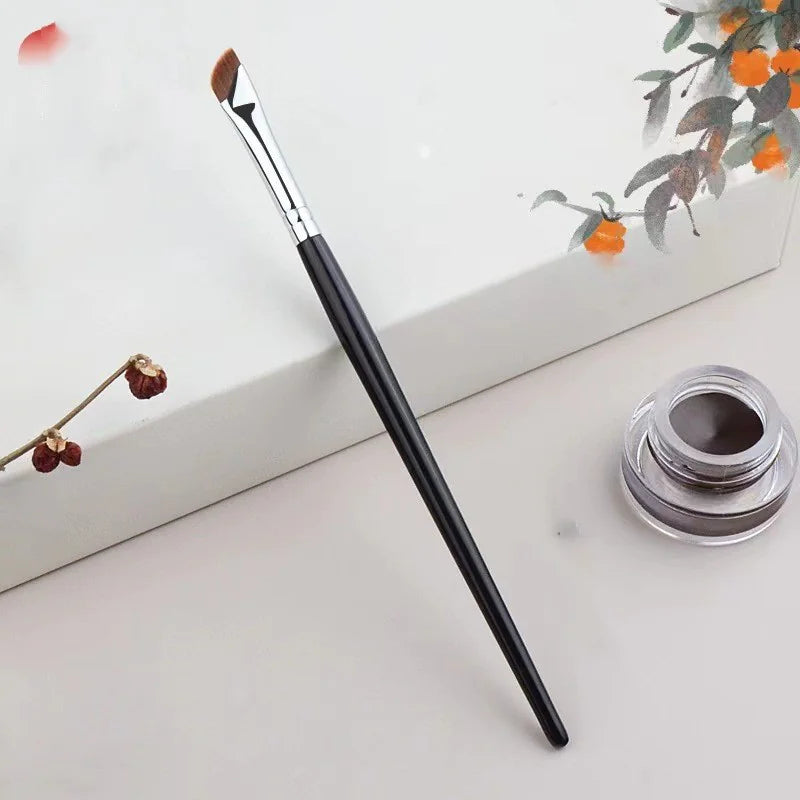Pinceau à Maquillage Biseauté pour Contours